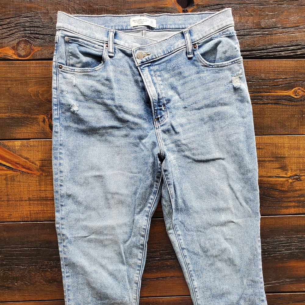 Abercrombie & Fitch Super Skinny High Rise Ankle